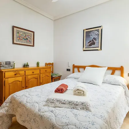 2 Bedroom Cozy In
