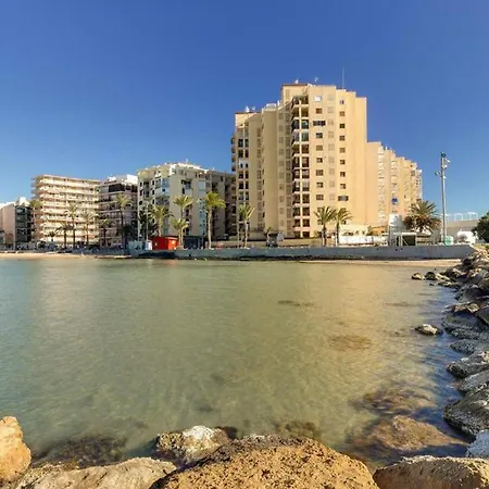 Apartamento 2 Bedroom Amazing In *